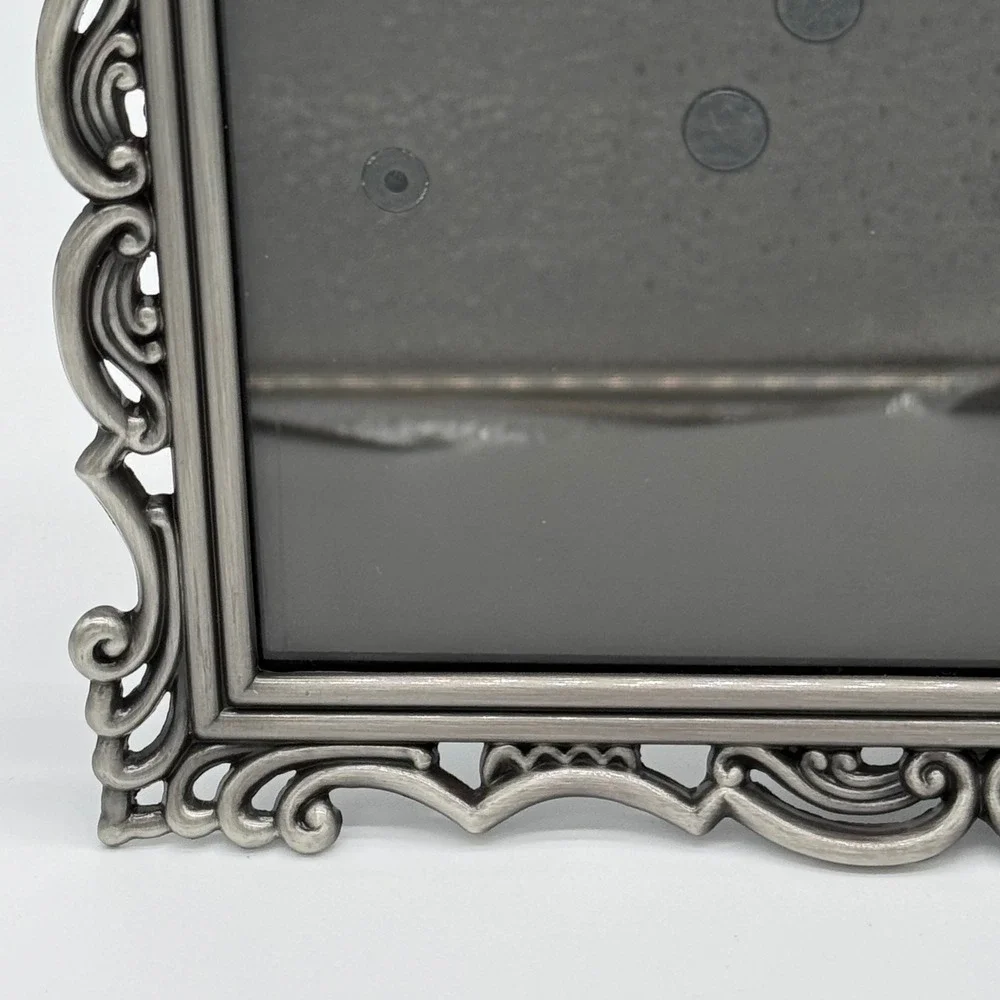 Vintage Malden Silvertone Metal Scrollwork Filigree 5x7 Photo Picture Frame